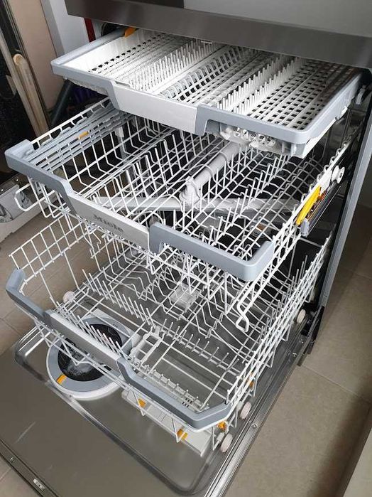 Инокс Miele Съдомиялна - AutoDos - Wi-Fi - Auto Open - Свободностояща