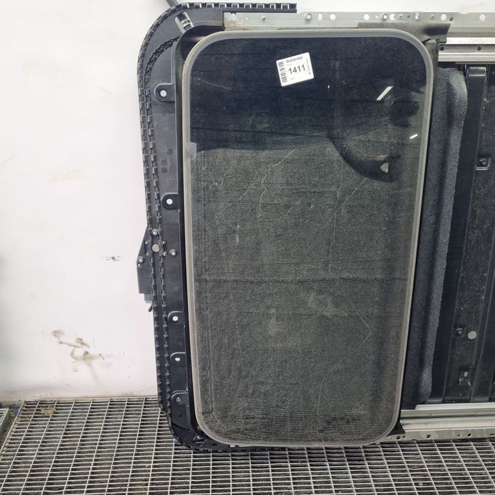Trapa Mitsubishi Outlander 2009 - 2012 SUV 4 Usi (1411)