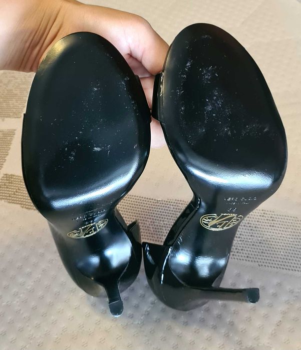 Sandale NOI, cutie originală, săculeț protecție. Mărimea 39, toc 12 cm