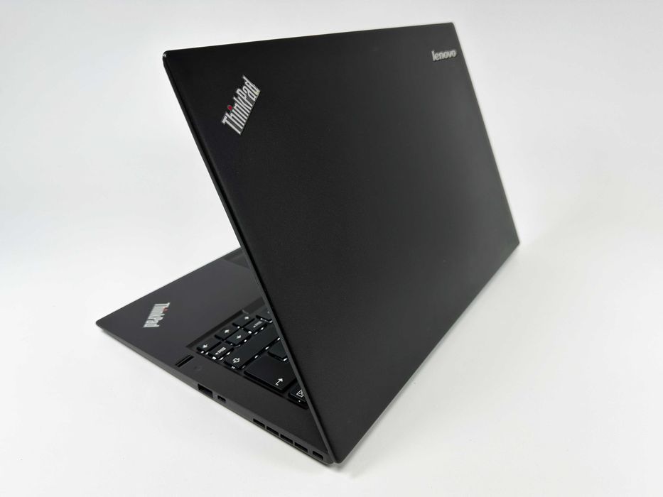 Laptop Lenovo Thinkpad X1 Carbon G3 i7 8 gb ram 256 gb ssd Ecran 14 inch Rezolutie 2K Design ultraslim Gama business Factura si Garantie 1 an