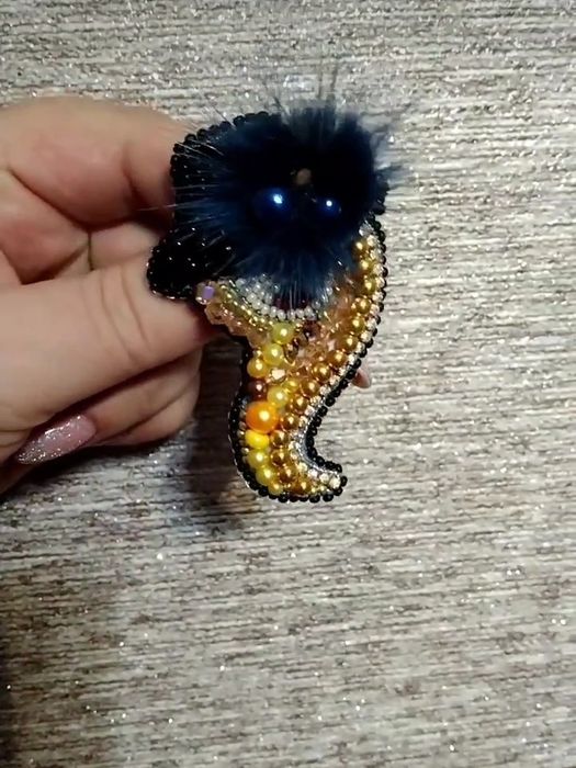 Брошь ручной работы