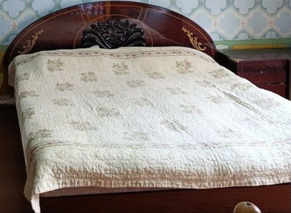 Sipalniy mebel sotiladi