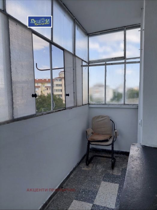 Продавам 3стаен апартамент