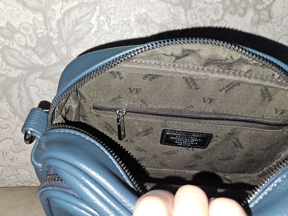 Продам сумочку кросбоди Fabbiano