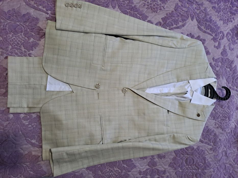 Костюм мужской размер 48
