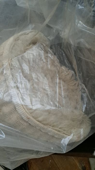 Ръчно тъкан вълнен китеник