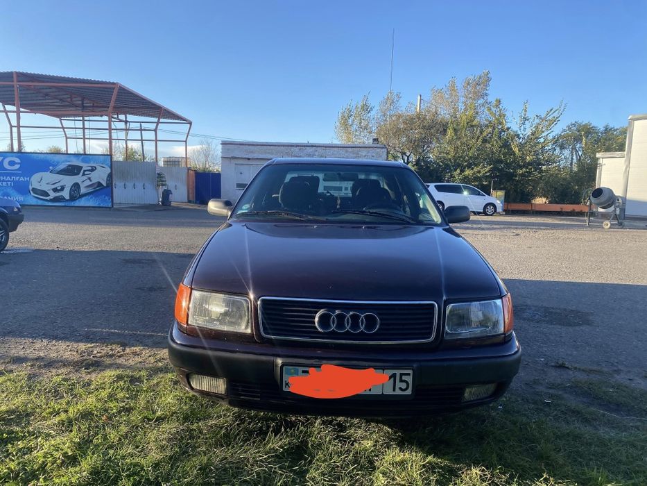 Продам автомобиль Ауди 100 с4
