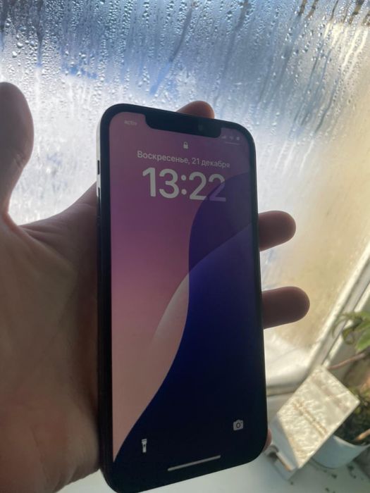 Продам айфон 12 про