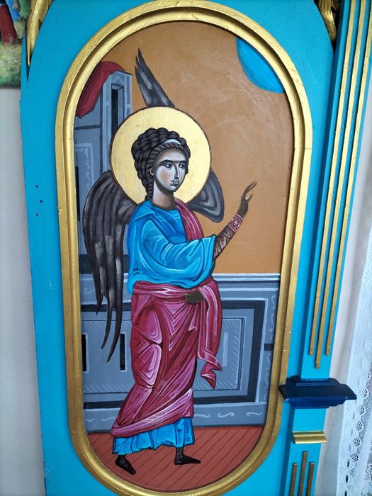 Realizez la comandă tablouri.