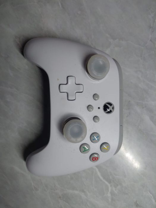 Vând Xbox Series S 521 GB, stare impecabilă