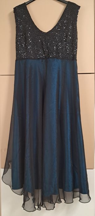 Vand rochie ocazie