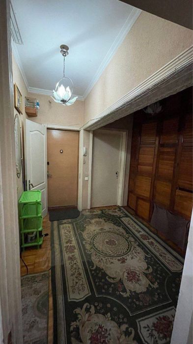 Продаётся 4х комнатная квартира на Юнусабаде!