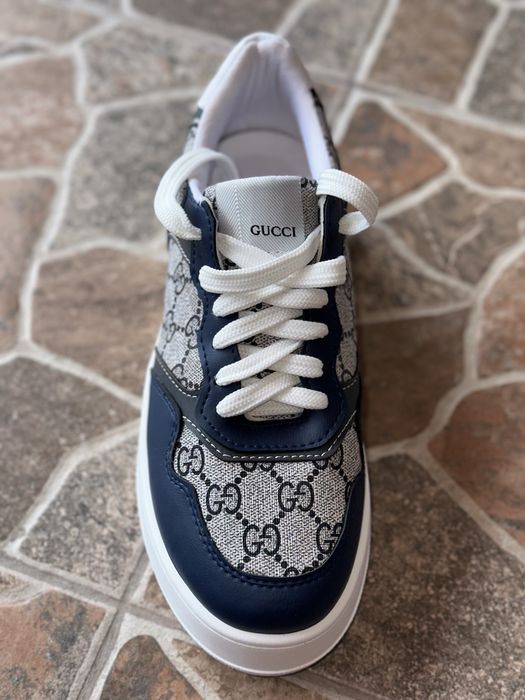Vând sneakers Gucci unisex