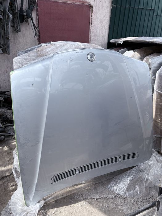 Бмв е38 капот привозной япония