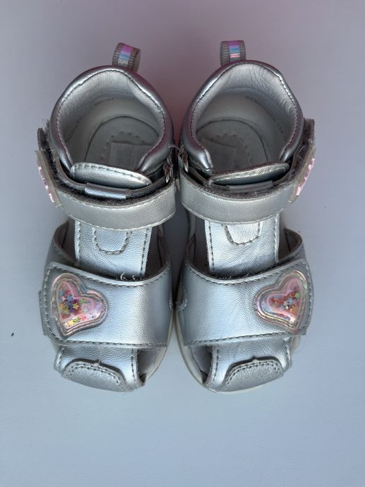 Продам Сандали на Девочку в Отличном Состоянии