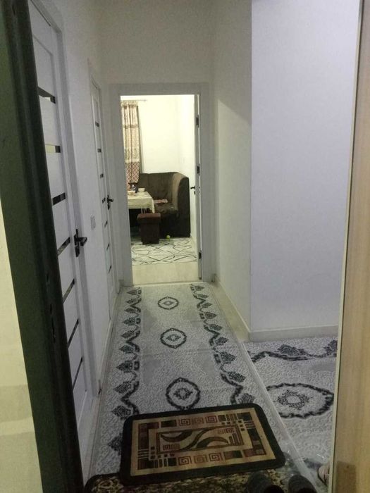 Янги хайот Спутник 16а дан 2 хонали 63 кв. квартира сотилади