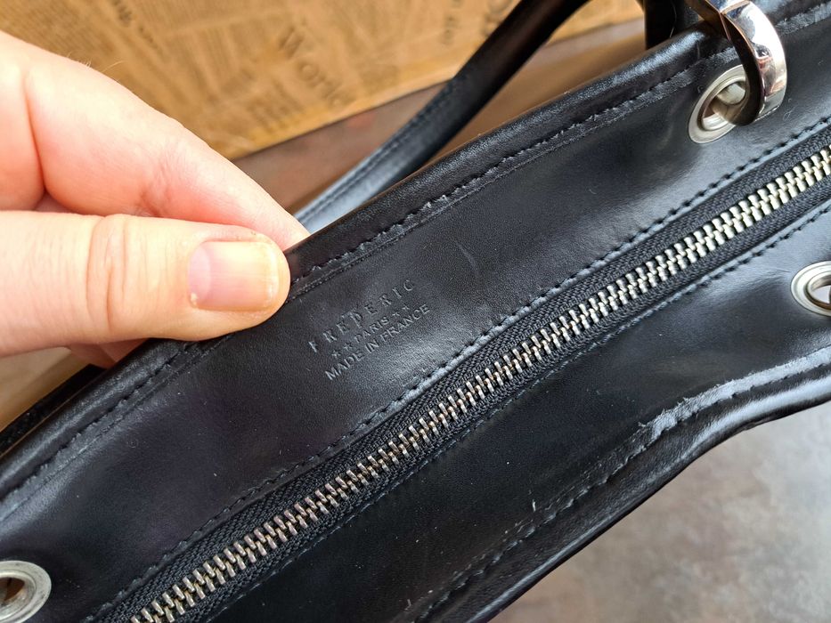 дамска черна чанта,Frederic Paris,кожена-естествена кожа