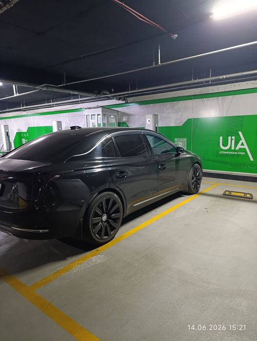 Hongqi EQM 5 сотилади