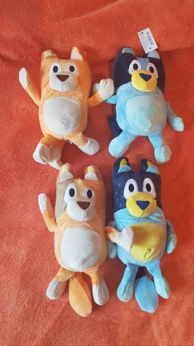 Bluey, Bingo si parintii (4 jucarii de plus-inaltime 25 cm fiecare)
