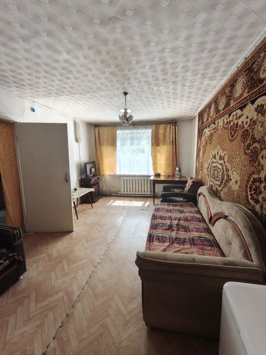 Продам квартиру  с гаражом