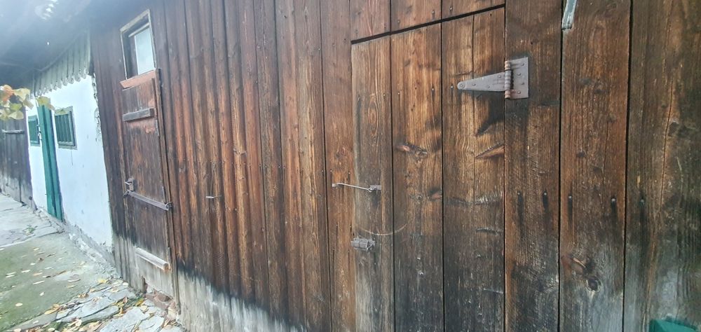 Vand inchiriez spatiu ultracentral apartament in casa  G. Humorului