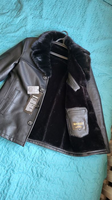 Продается дубленка новая