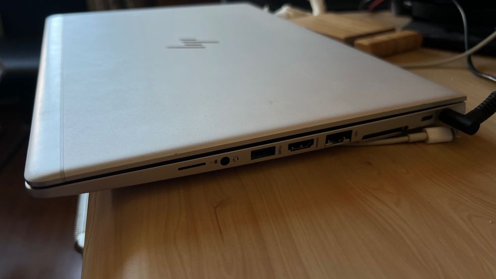Продавам HP EliteBook 745 G5