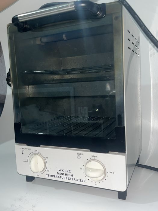 Сухожаровый шкаф