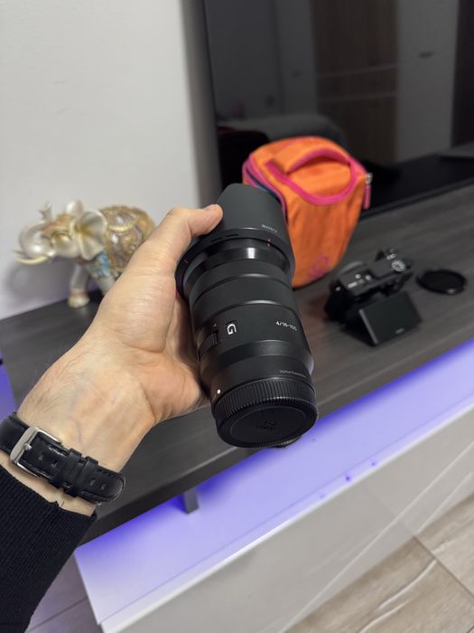 Sony FE 24-105mm f/4 G OSS (SEL24105G) – отличен, с сенник и капачки