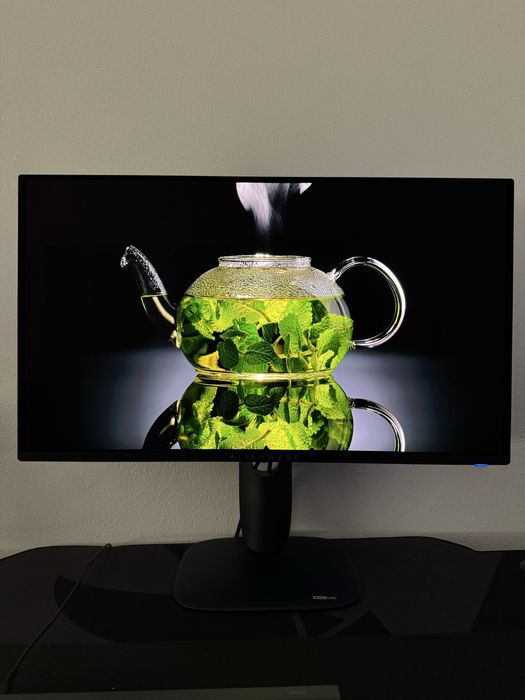 Monitor Alienware AW2725D 2K OLED