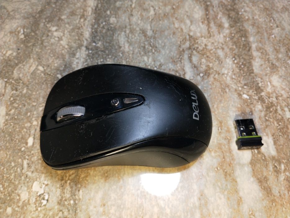 Продам USB мышку Delux model:M483
