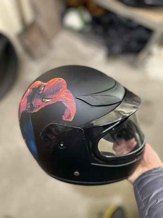 Детска каска със супергерой