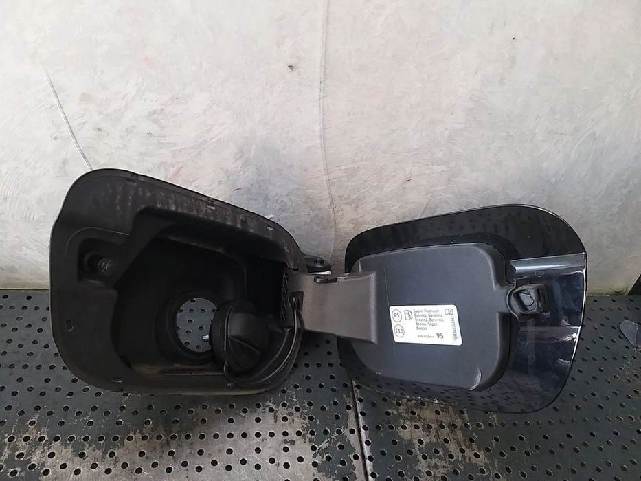 Capac usita rezervor cu buson vw t cross c11 d31 04e010012be