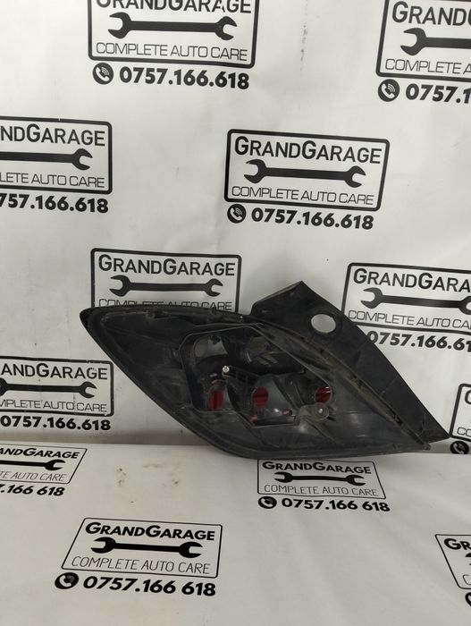 Tripla Stop Lampa dreapta Opel Astra H GTC