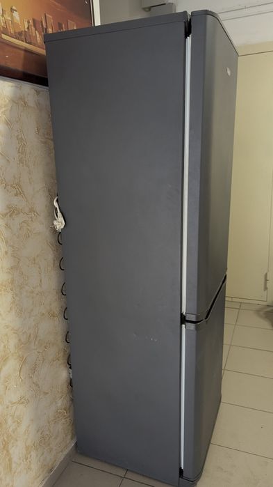 Холодильник Бирюса W133 с документами

OTC)