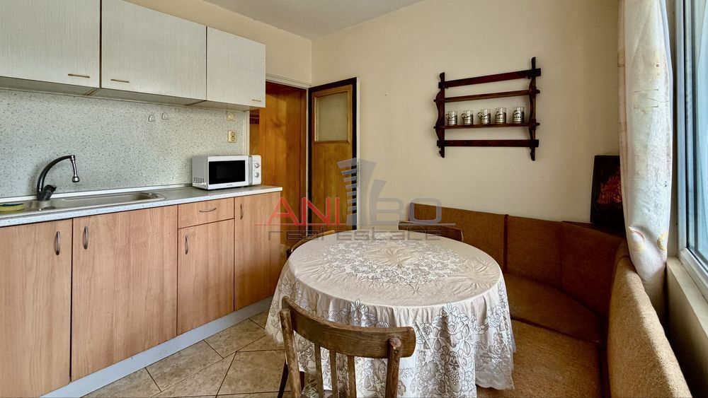 Продава се Четиристаен апартамент в Варна, Цветен квартал - 96 кв.м за 1698 €/кв.м - Снимка #4