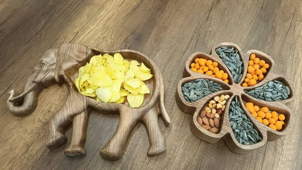 Дървени купи и подноси