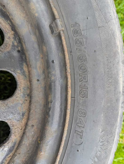 Roți de vânzare cu anvelope 185/60/R15