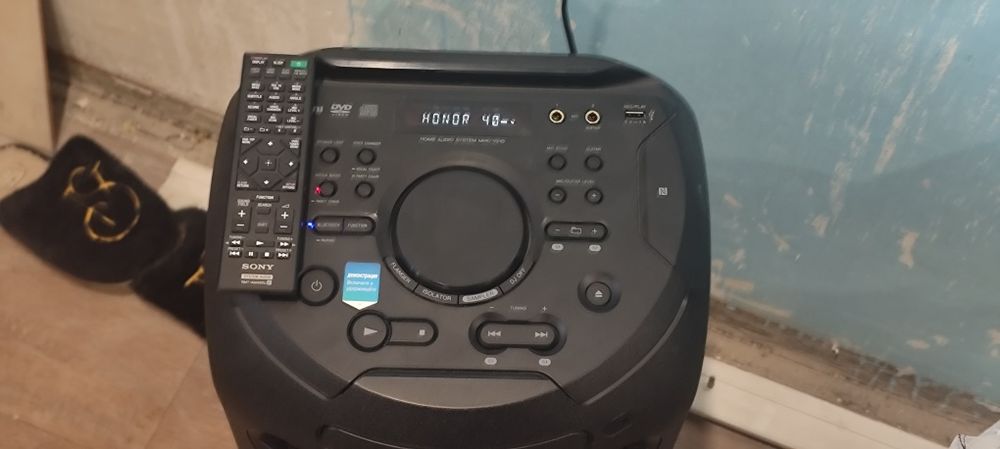 продаю колонку SONY