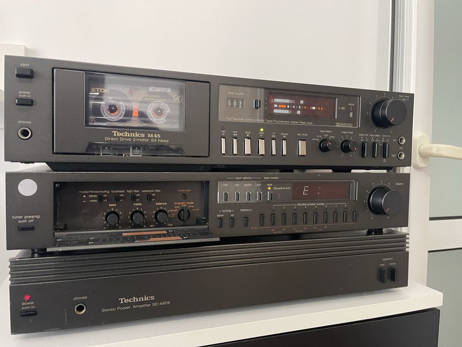 Linie audio retro Technics