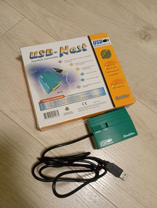 Продавам комплект -волан с педали и преходник