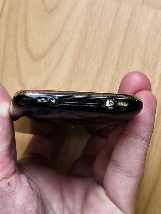 iPhone 3Gs 16GB, чист айклауд