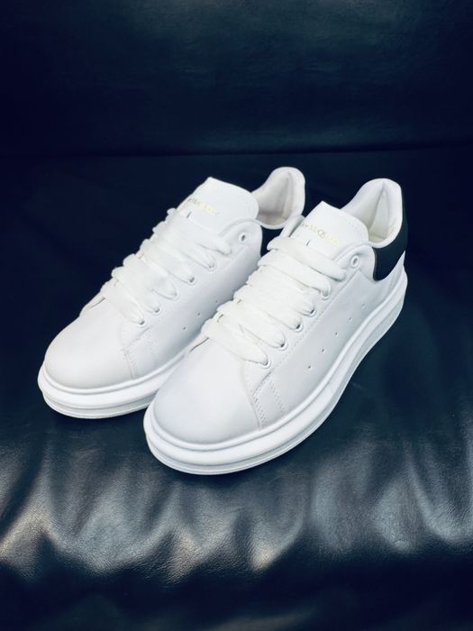 Alexander MC Queen barbati