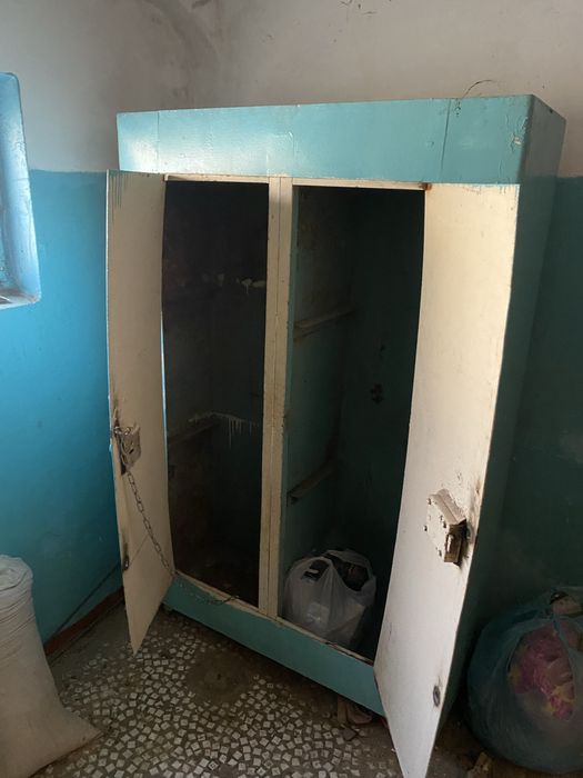 Сейф шкаф металический