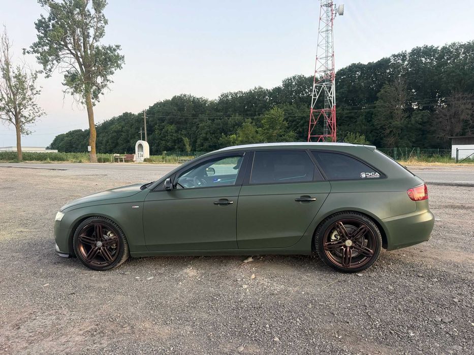 Audi A4 B8 | 2011 | 2.0 TDI | Automată | 143 CP | Colant verde | Jante R19