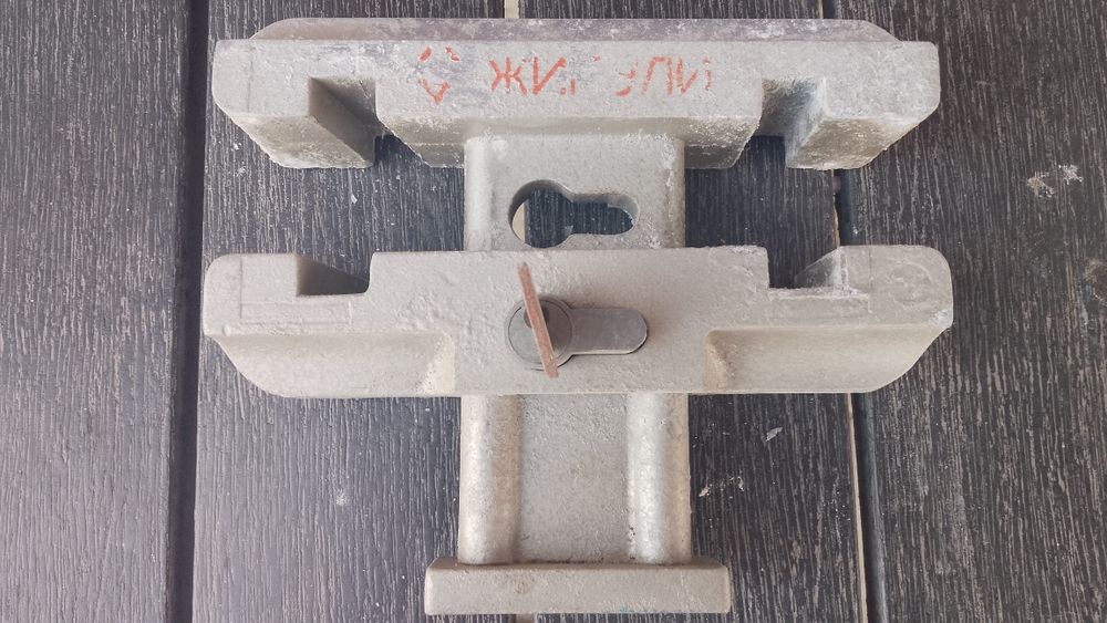 Оригинална заключалка за педали за лада и жигули