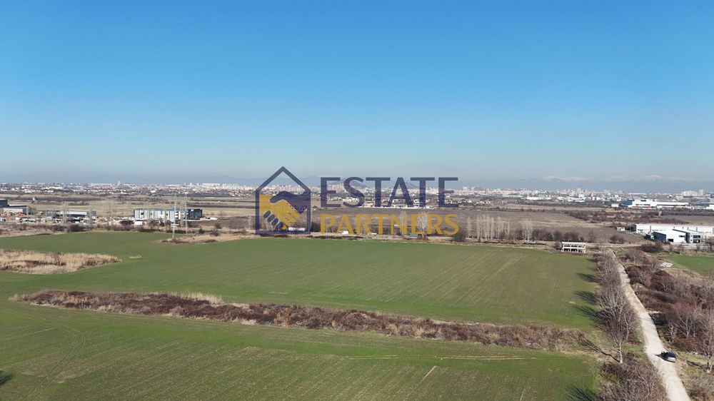 Парцел в Пловдив-Индустриална зона - Юг площ 20750 цена 1535000