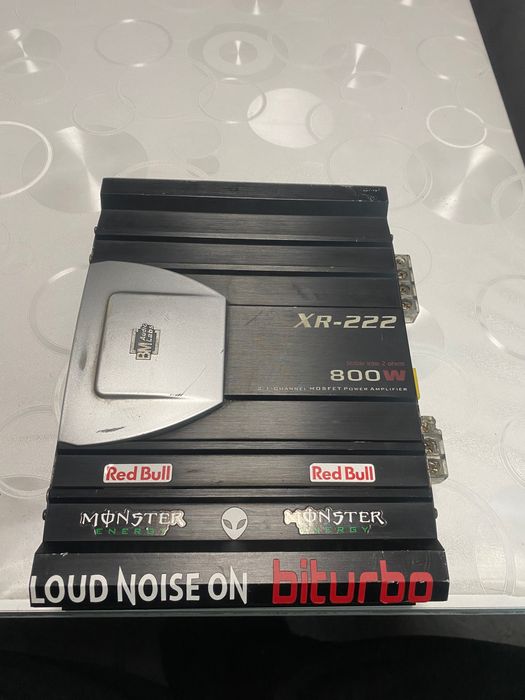 Двуканален Усилвател