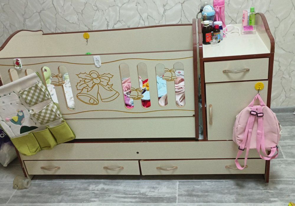 Продается детская кроватка срочно