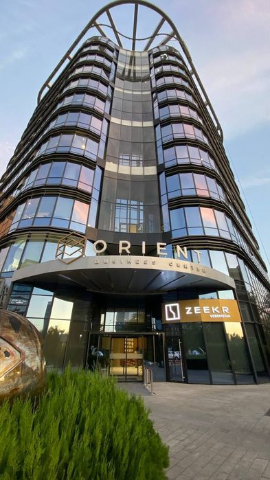 Сдаётся Помещение в центре города Ц-2 Алайский 1033м2(N175)